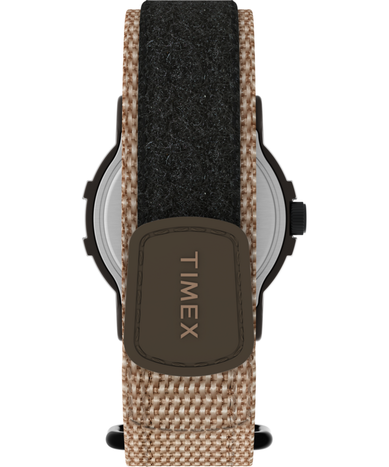 Timex x Peanuts Camper Ski